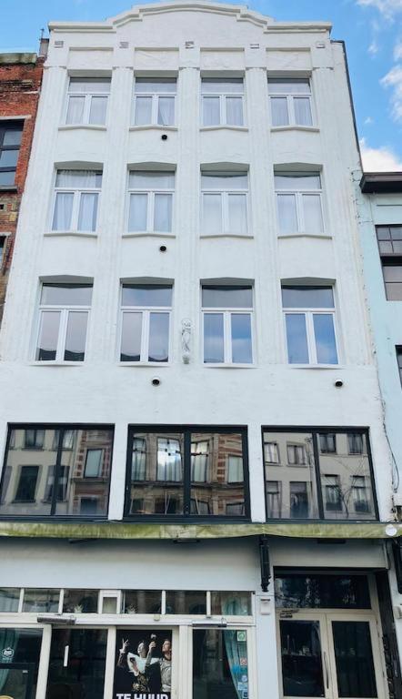 Living History - Suikernest Lejlighedshotel Antwerpen Eksteriør billede
