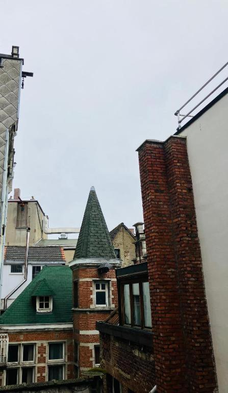 Living History - Suikernest Lejlighedshotel Antwerpen Eksteriør billede
